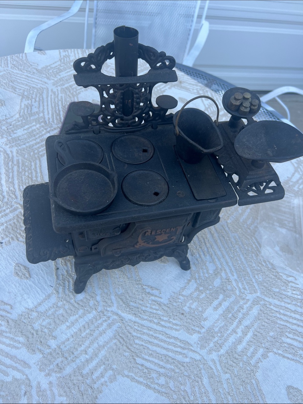 Vintage Crescent Miniature Cast Iron Stove Salesman Sample With Accessories